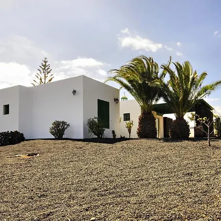 Casa Andrea Vila *